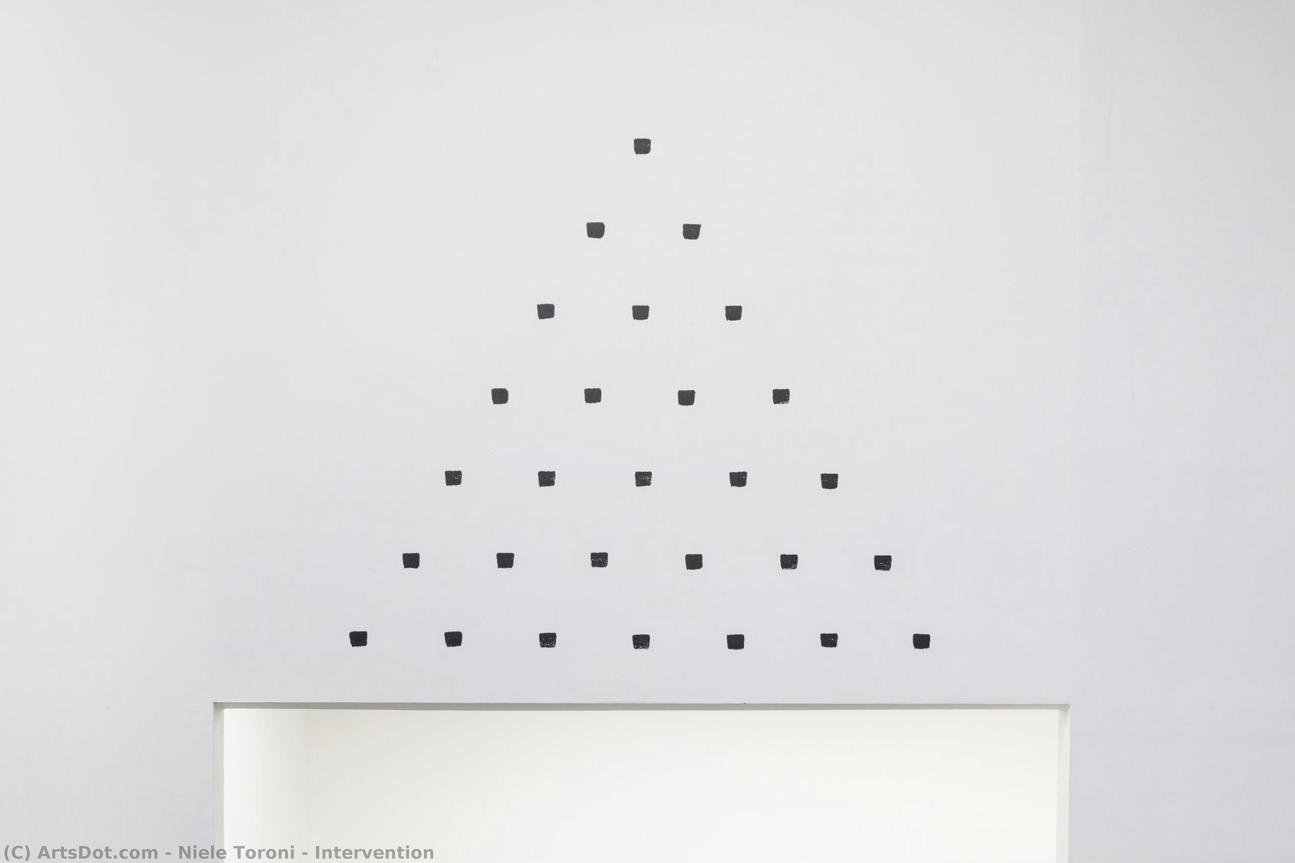 Intervention — Niele Toroni