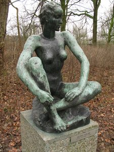 Grote zittende, (1929)