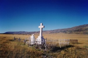 Past Lives, Nevis Valley