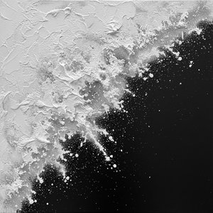 Fragmentierter Äther: Eine Singuläre Monochrome Studie Von Kinetischem Chaos Und Skulpturalem Licht — Christian Noiret