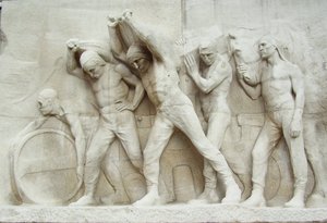 Monument Au Travail (Detail) (4)