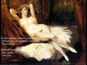 Nuda ženy odpočívajúca na diváne