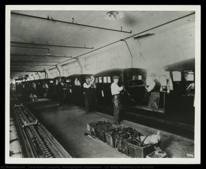 Car Body Assembly Line At Ford — Ford Motor Company. Dipartimento Fotografico