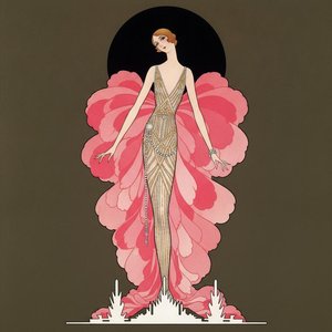 Figura Dorata Tra Petali Di Rosa E Disco Lunare Nero — Valentin Laurent De Courcey