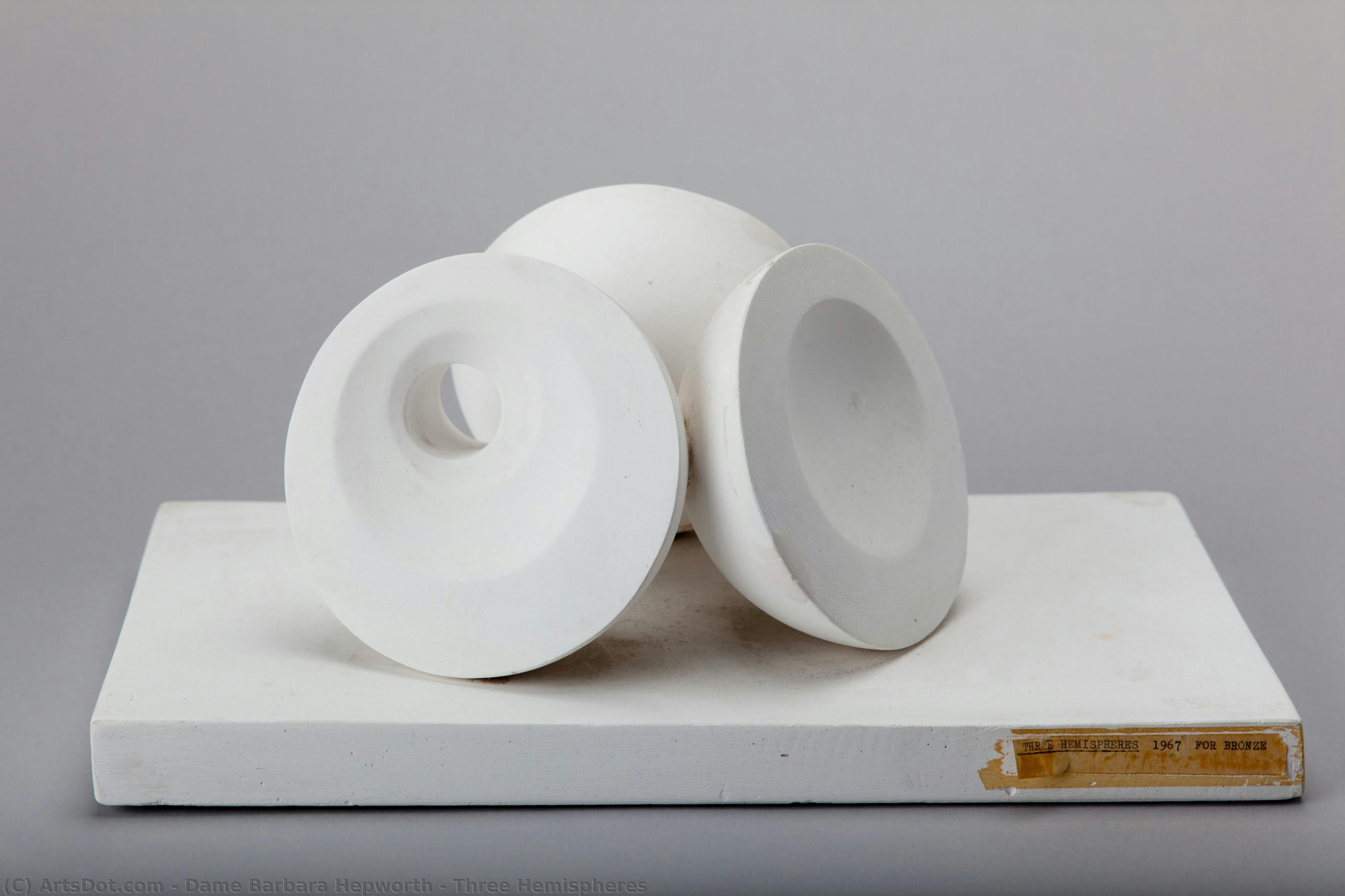Tre Halvmisphærer — Barbara Hepworth