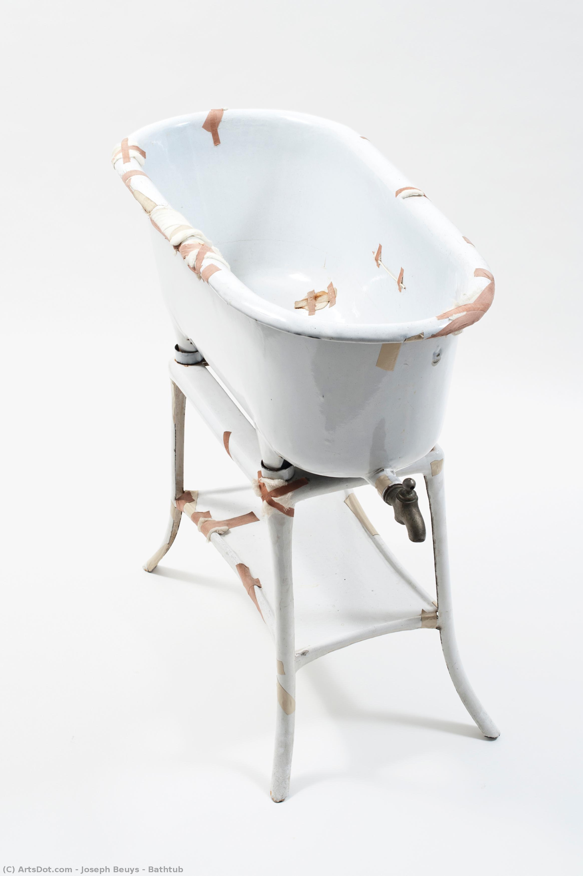 Bathtub — Giuseppe Beuys