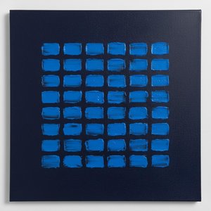 Monolithisches Kobaltgitter: Eine Meditative Studie In Tiefer Marineblauer Impasto-textur