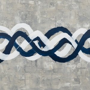 Oscillations Rythmiques En Bleu Marine Et Blanc Sur Un Plan Monolithique Érodé