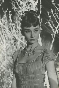 Audrey Hepburn On The Set Of — ჯორჯ დანიელი