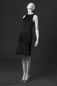 Black Wool Dress — 칼 오토 라거펠트